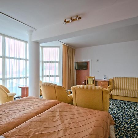 Hotel Sezam Kraczkowa Exterior foto
